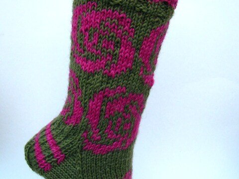 Strickanleitung Socken mit Rosenmotiven, Gr. 38
