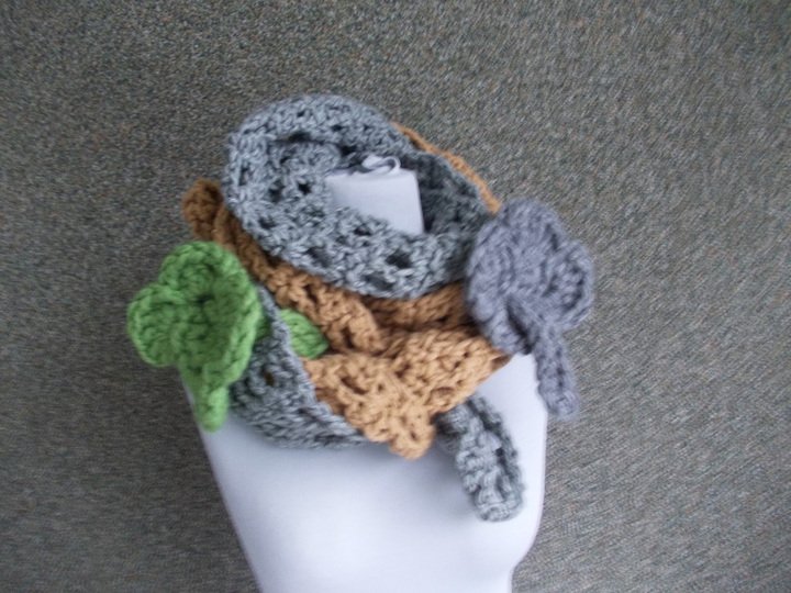 Häkelanleitung Schal, Hoodie, Steckschal, Häkelblüte, unisex, Schultertuch