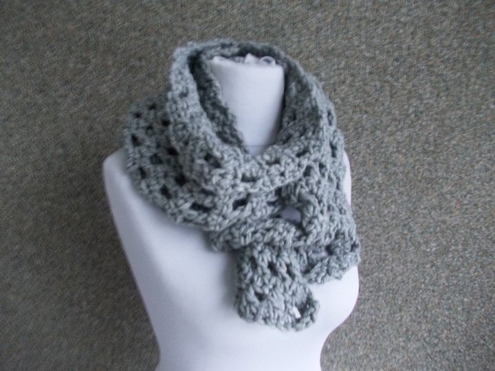 Häkelanleitung Schal, Hoodie, Steckschal, Häkelblüte, unisex, Schultertuch