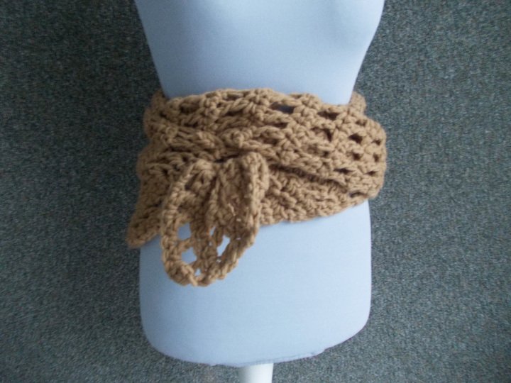 Häkelanleitung Schal, Hoodie, Steckschal, Häkelblüte, unisex, Schultertuch