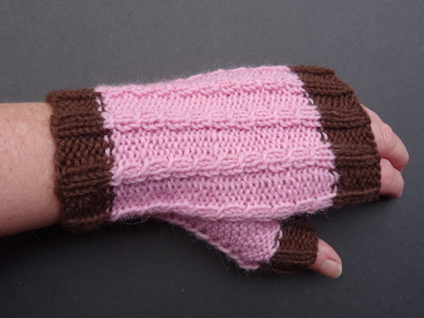 Strickanleitung Handstulpen mit Daumen