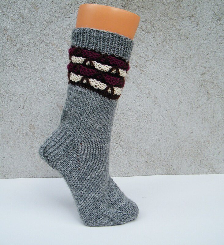 Strickanleitung Socken mit Hebemaschenmuster, Gr. 37/38