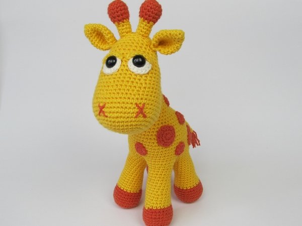 Giraffe Neli Amigurumi Crochet Pattern 