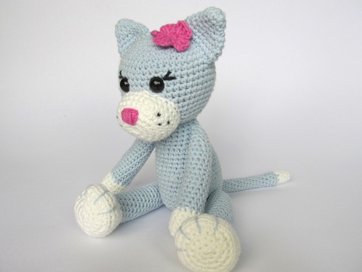 Kitty Ela Amigurumi Crochet Pattern