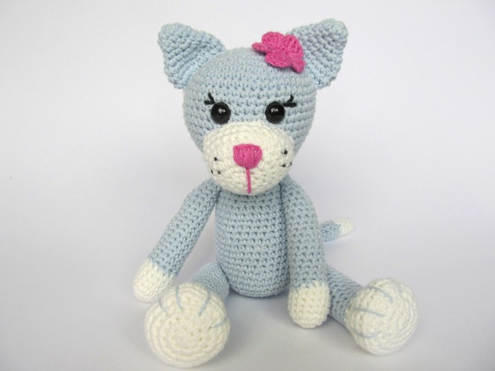 Kitty Ela Amigurumi Crochet Pattern