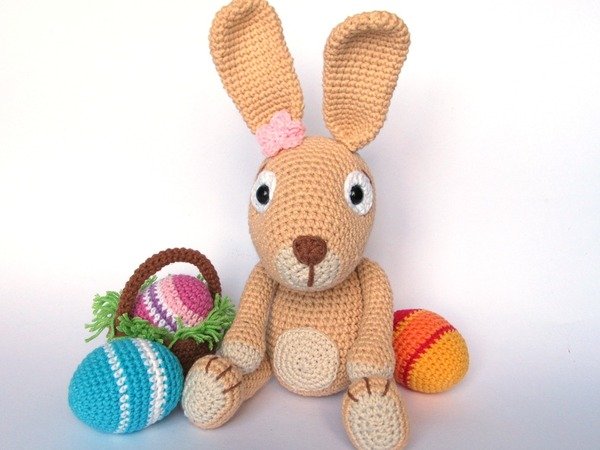 Easter Bunny with Easter Eggs Crochet Pattern