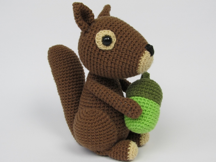 Squirell Dinky Amigurumi Crochet Pattern 