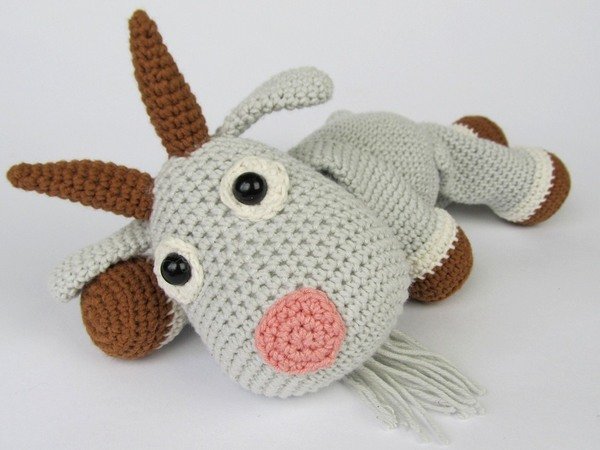 Goat Lisa Amigurumi Crochet Pattern 