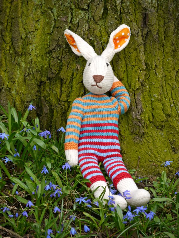 Easter Bunny Julius knitting pattern - Image 2
