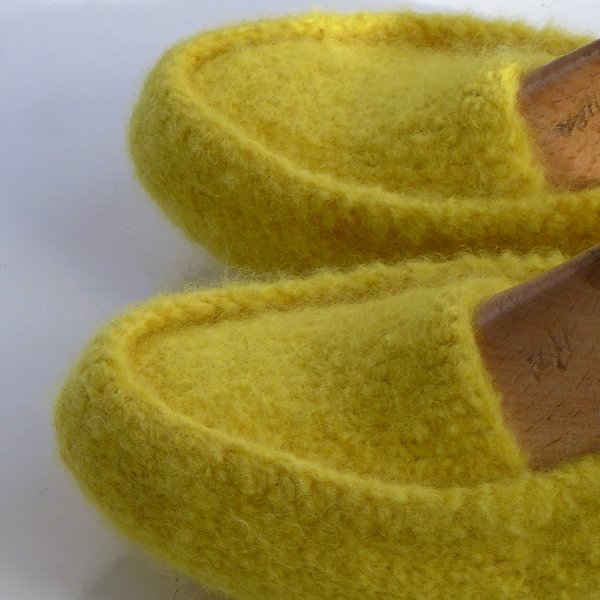 Knitting felting