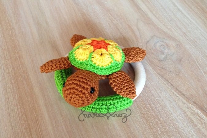 Häkelanleitung - Babyrassel Schildkröte Oskar