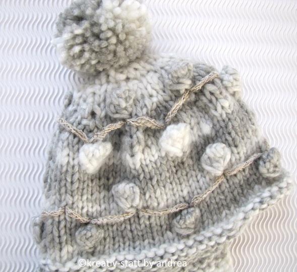 Mützen Schal mit Noppen + Bommel, Gr. S, M, L - Strickanleitung