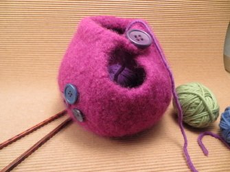 Yarn Bowls gestrickfilzt
