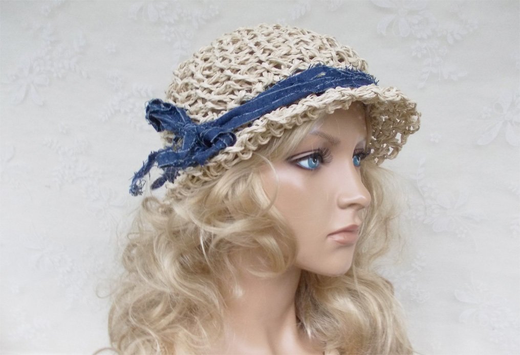 Häkelhut "FunFun", gehäkelt aus Bindgarn mit beweglicher Hutkrempe, Trilby, toll für Frühling und Sommer - Bild 2