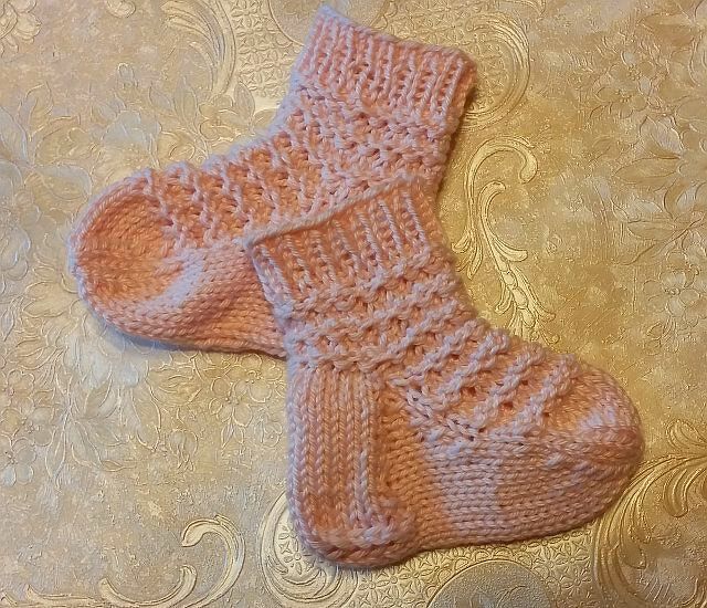 Babysöckchen in rosè