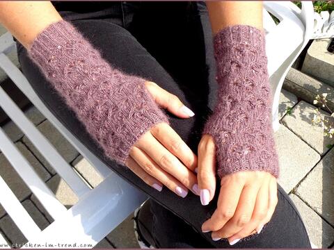 Strickanleitung für Handstulpen | Mitts "Spring-Bows"