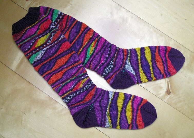 Strickanleitung Kniestrümpfe "Abendrot"