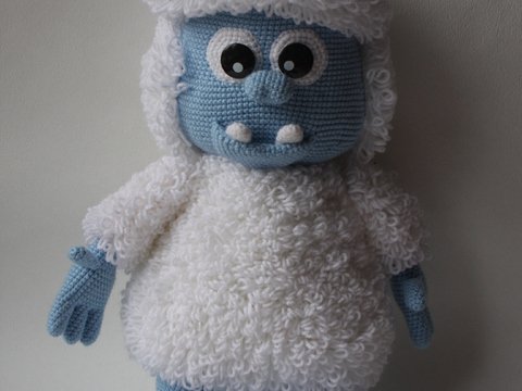 Häkelanleitung Yukiko das Schneemonster