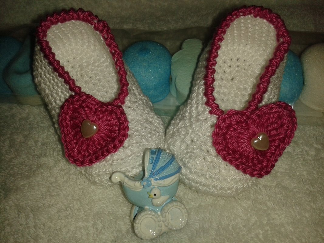 Babyschühchen mit Herz