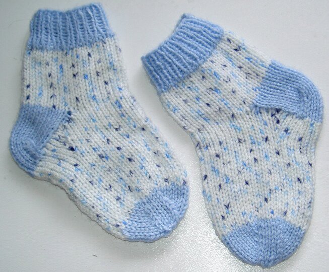 Strickanleitung Baby-Socken, Gr. 22/23