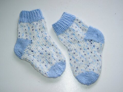 Strickanleitung Baby-Socken, Gr. 22/23