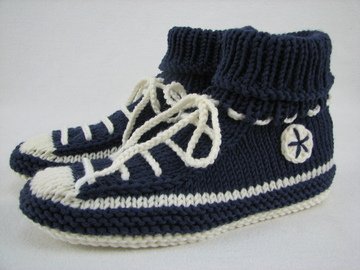 Knitting pattern - Slipper socks "Sneakers" * US 4 - 14 * UK 2 - 12
