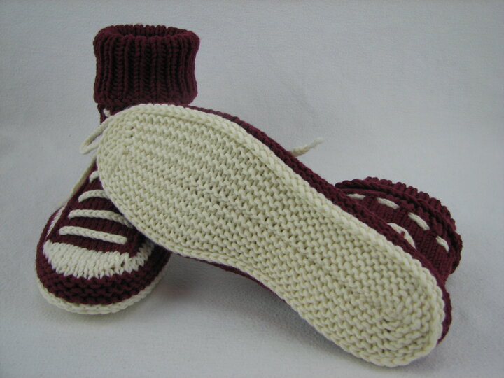 Knitting pattern - Slipper socks "Sneakers" * US 4 - 14 * UK 2 - 12