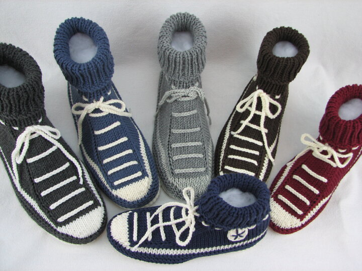 Knitting pattern - Slipper socks "Sneakers" * US 4 - 14 * UK 2 - 12