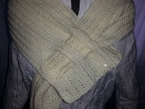 Pfeilraupe gehäkelt