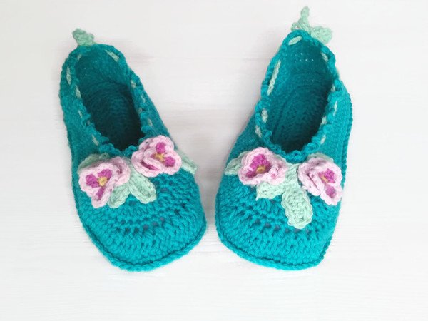 Crochet Pattern Viola Slippers Sizes Us Women 3/4 - 10.5/11