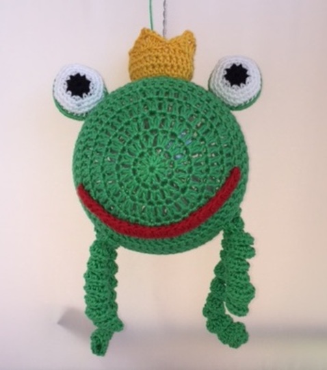Lampe Froschkönig häkeln Kinderzimmerlampe