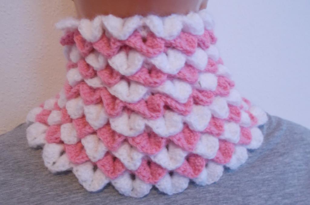 Häkelanleitung für einen Häkelschal, Häkel-Loop, Kragen, Krokodilmuster Schuppenmuster - Bild 4