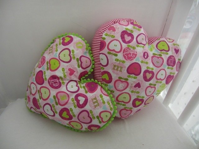 Valentines Day heart-shaped cushion / heart pillow - Image 7