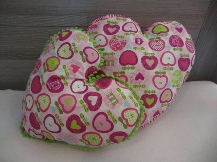 Valentines Day heart-shaped cushion / heart pillow