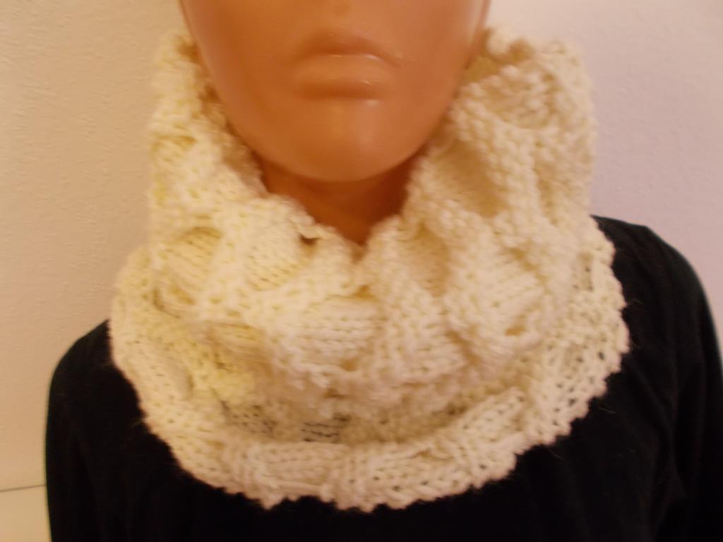 Strickanleitung Loop / Kragen mit Wabenmuster