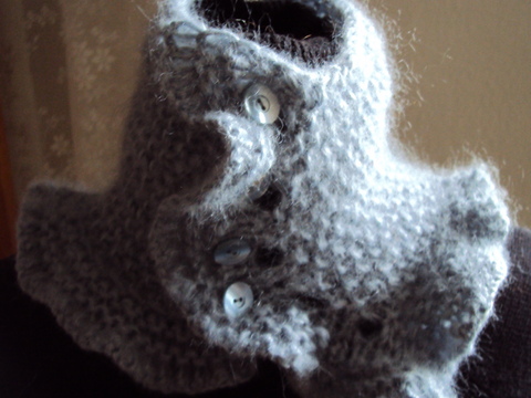 Gestrickter Kurzschal, flauschiger Halswärmer