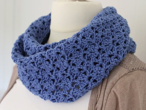 Häkelanleitung für einen Loop im Muschelmuster, auch für Anfänger!