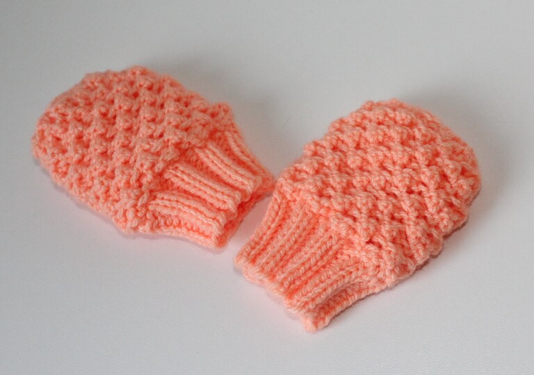 Strickanleitung Baby-Handschuhe 3 - 7 Monate