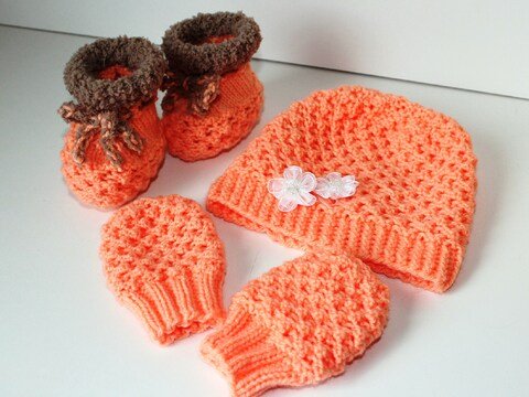 Strickanleitung Baby-Set, Mütze, Schuhe, Handschuhe, ca. 2 - 7 Monate
