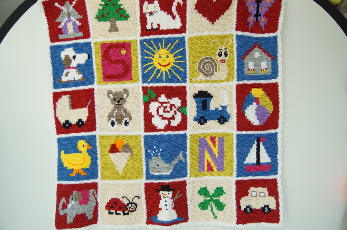 Granny Square - Motiv WAL - f&uuml;r Babydecke - ca. 15x15 cm - Bild 2