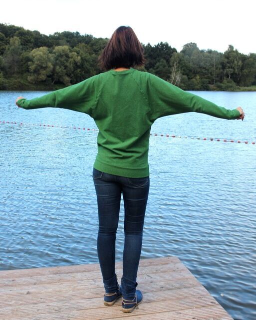 KITTYs shirt with batwing sleeves pattern, sizes 158 - women´s 46 / Kids M - women´s L/XL - Image 3