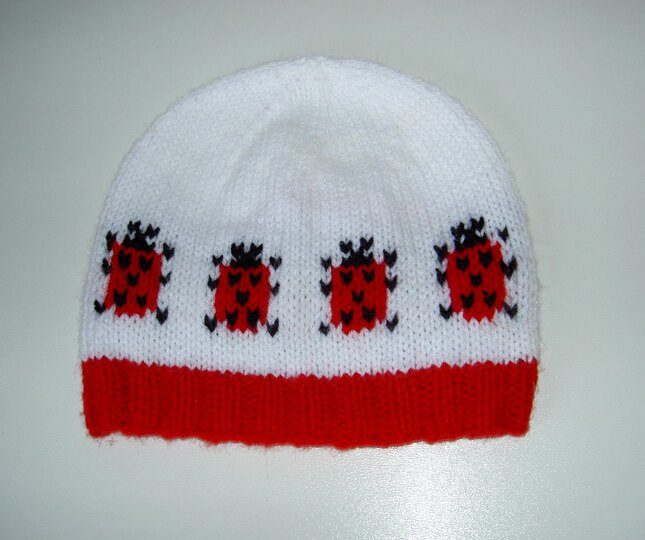 Strickanleitung Baby-Mütze "Kleiner Käfer", ca. 3 - 9 Monate