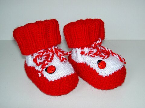 Strickanleitung Babyschuhe, Booties "Kleiner Käfer", Sohlenlänge 10 cm
