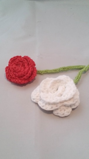 Häkelanleitung - Rose mit Stiel - einfach