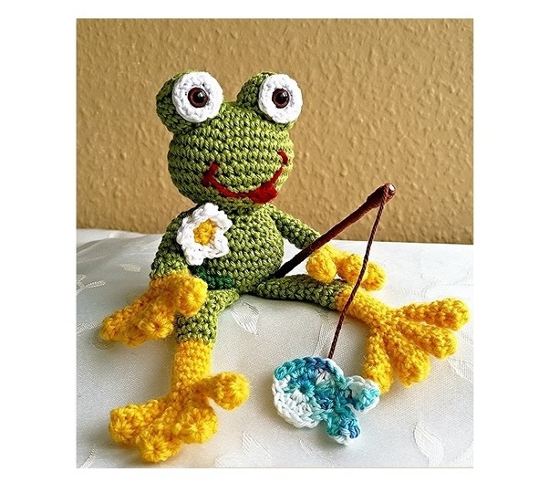 Ferdinand Frog - Amigurumi Crochet Pattern