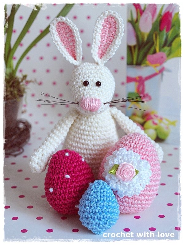 Häkelanleitung Osterhase mit drei Ostereiern