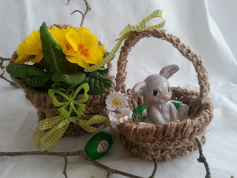 Korb aus Paketschnur 