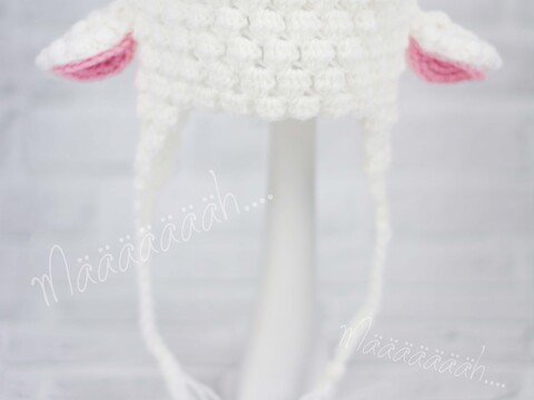 Cute as a button Lämmchenmütze Häkelanleitung