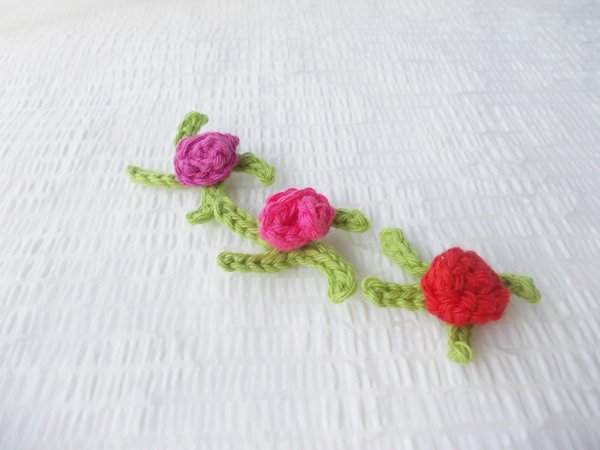 Kisangel 2st Gewebte Mini-topfpflanzen Gefälschte DIY- Gehäkelte  Blumenfigur Gestrickte Topfblume Rote Rosen Kunstblumen Masse  Häkelblumen-Schreibtisch Polyester Büro Weben Regal : : Küche,  Haushalt & Wohnen