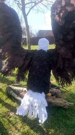Häkelanleitung lebensgroßer Adler